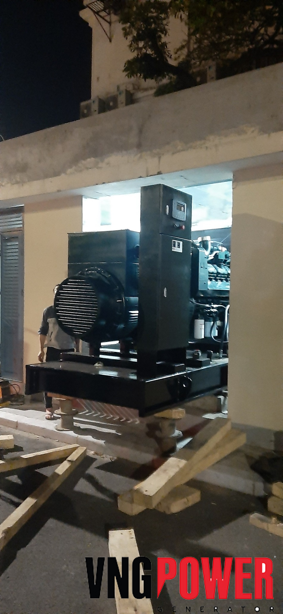 cung cấp lắp đặt máy phát điện 1000kva doosan tại hà nội 2