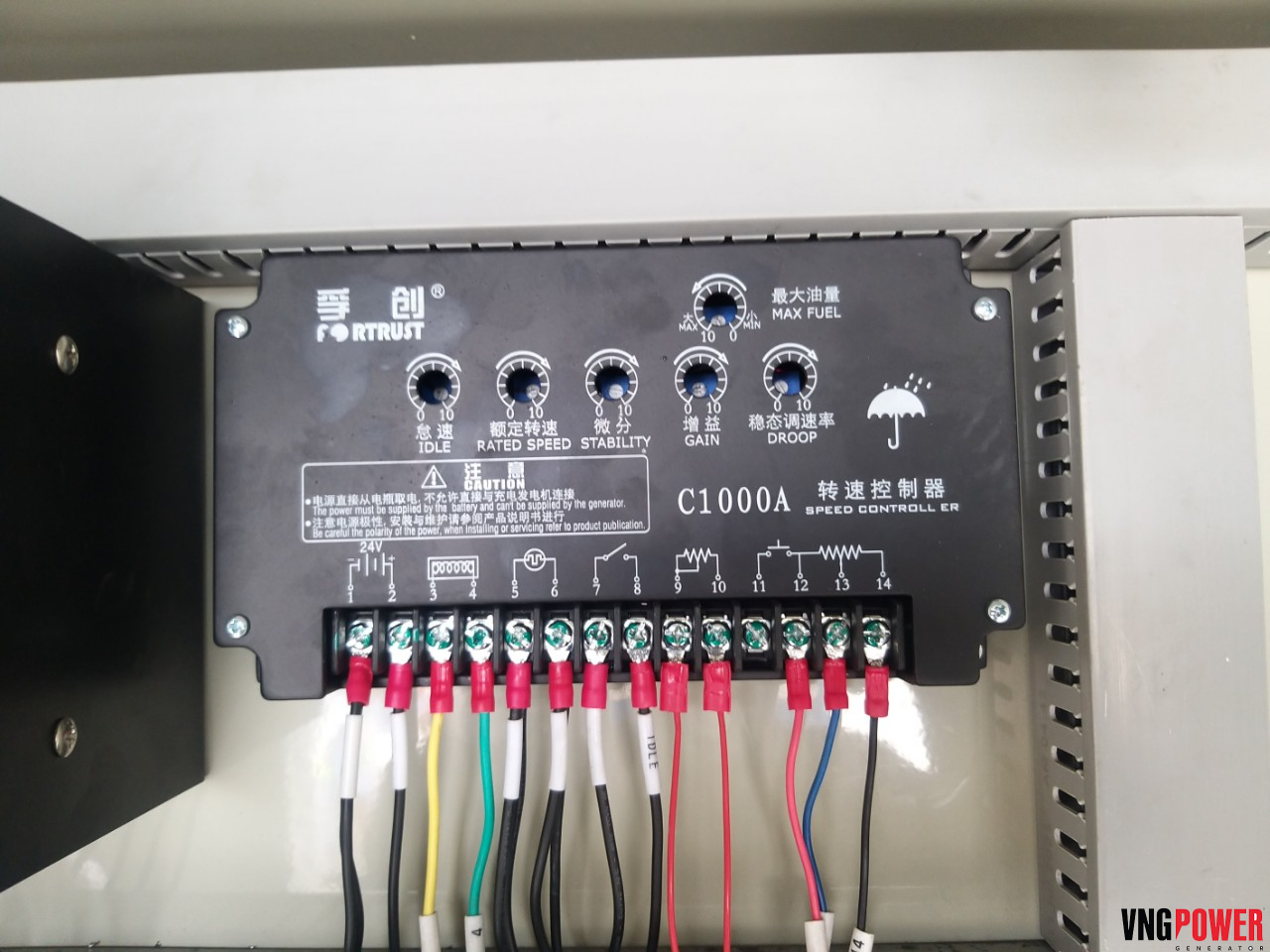 cung-cấp-lắp-đặt-máy-phát-điện-hyundai-400kva-tai-bình-dương.12