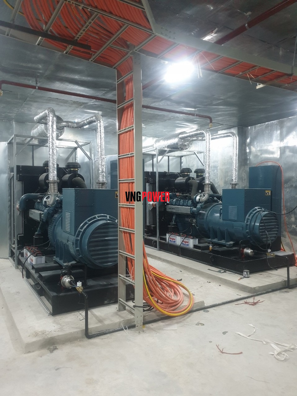 nên chọn mua máy phát điện doosan hay cummins 05