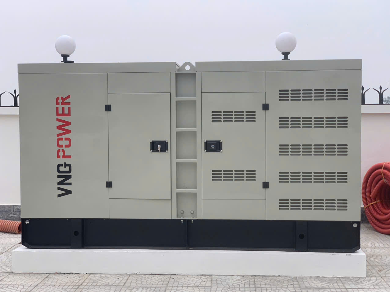 vỏ máy phát điện cummins 250kva